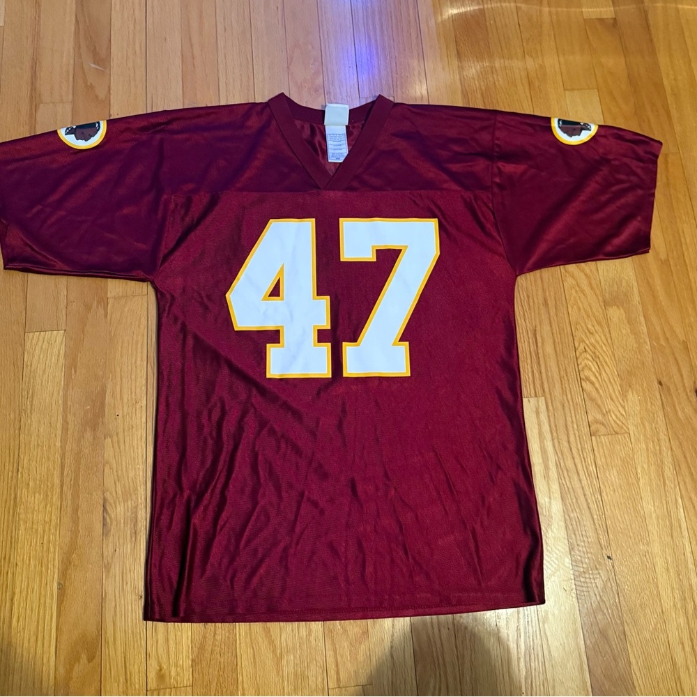 • Vintage Redskins Jersey